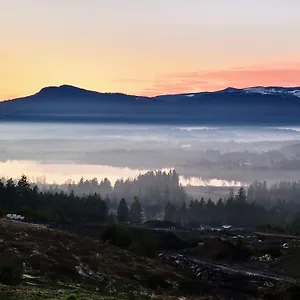 M&m's Maple Bay Mountain - Licensed , Duncan Canada